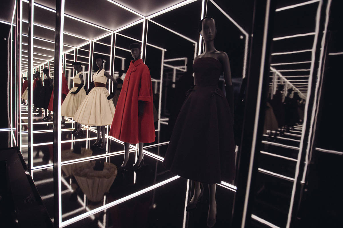 dior exhibition sold out
